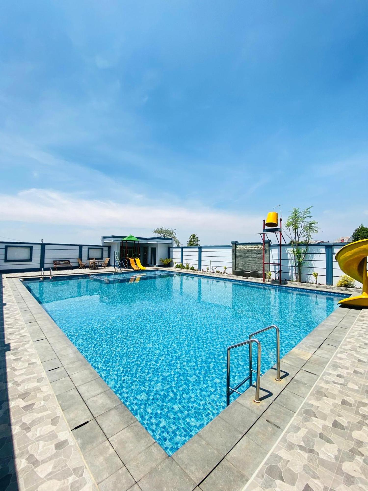 Villa Imperial Diamond Cibadak  Extérieur photo